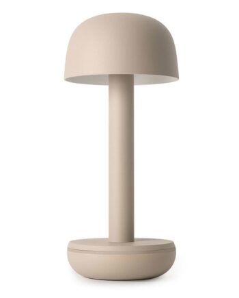 Humble Two Bordlampe i Beige - Elegant Belysning til Hjemmet