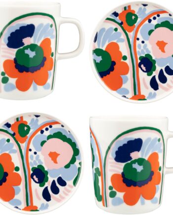 Karuselli 2 Krus   2 Tallerkener  4 Dele